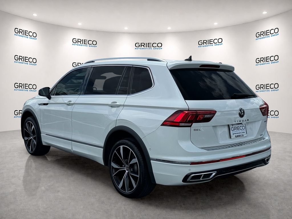 Used 2022 White Volkswagen 2.0T SEL R-Line image 5