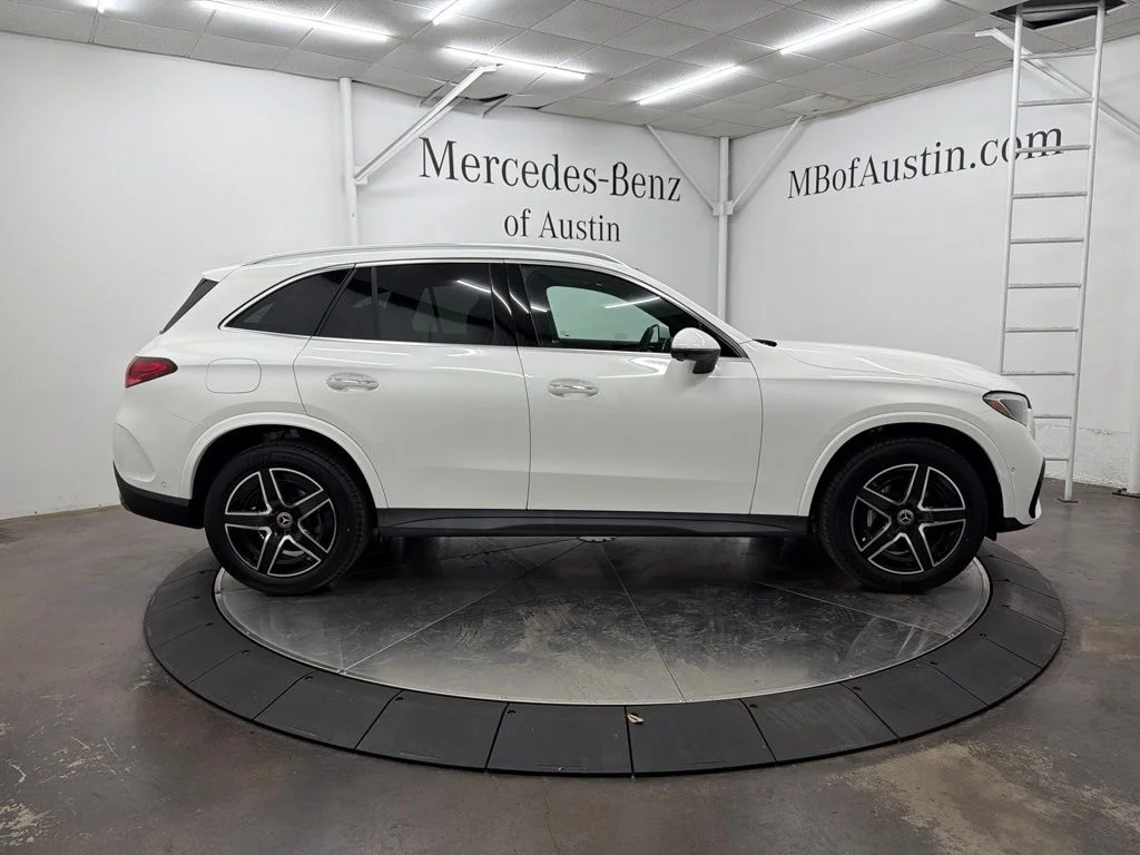 New 2026 White Mercedes-Benz GLC 300 image 8