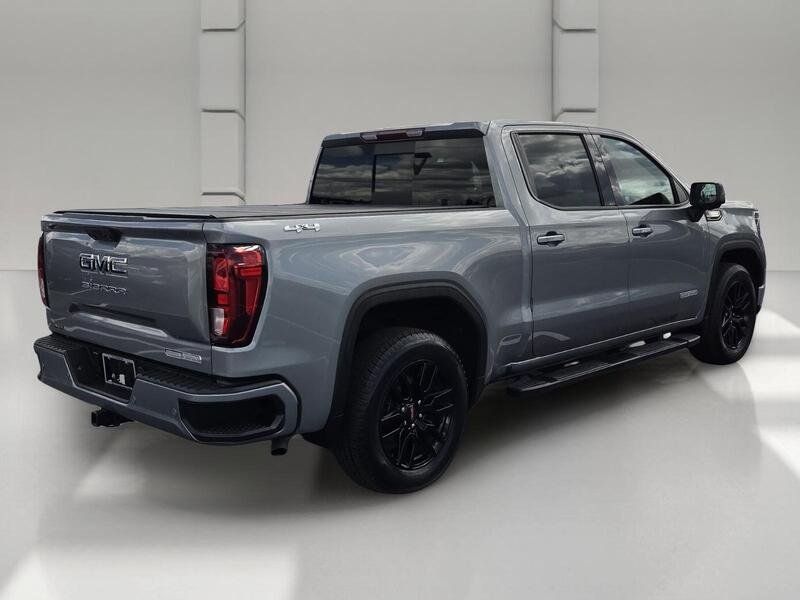 Used 2023 Sterling Metallic GMC 4WD CREW CAB 147" ELEVATION W/3SB image 5