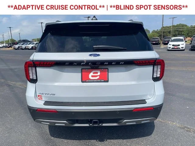 New 2026 Space White Metallic Ford Active image 7