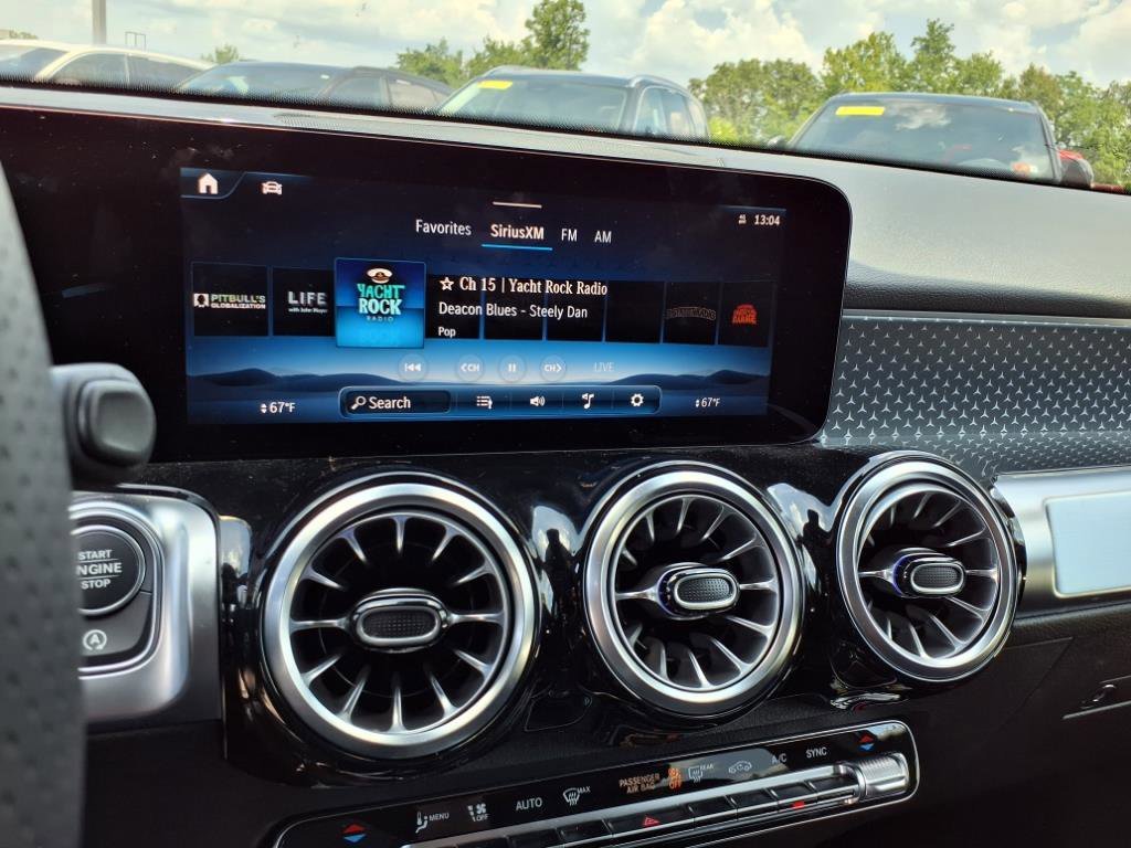 2025 Mercedes-Benz GLB Base - Photo 18