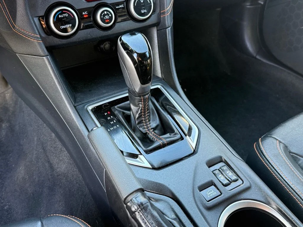Used 2019 White Subaru 2.0i Limited image 17