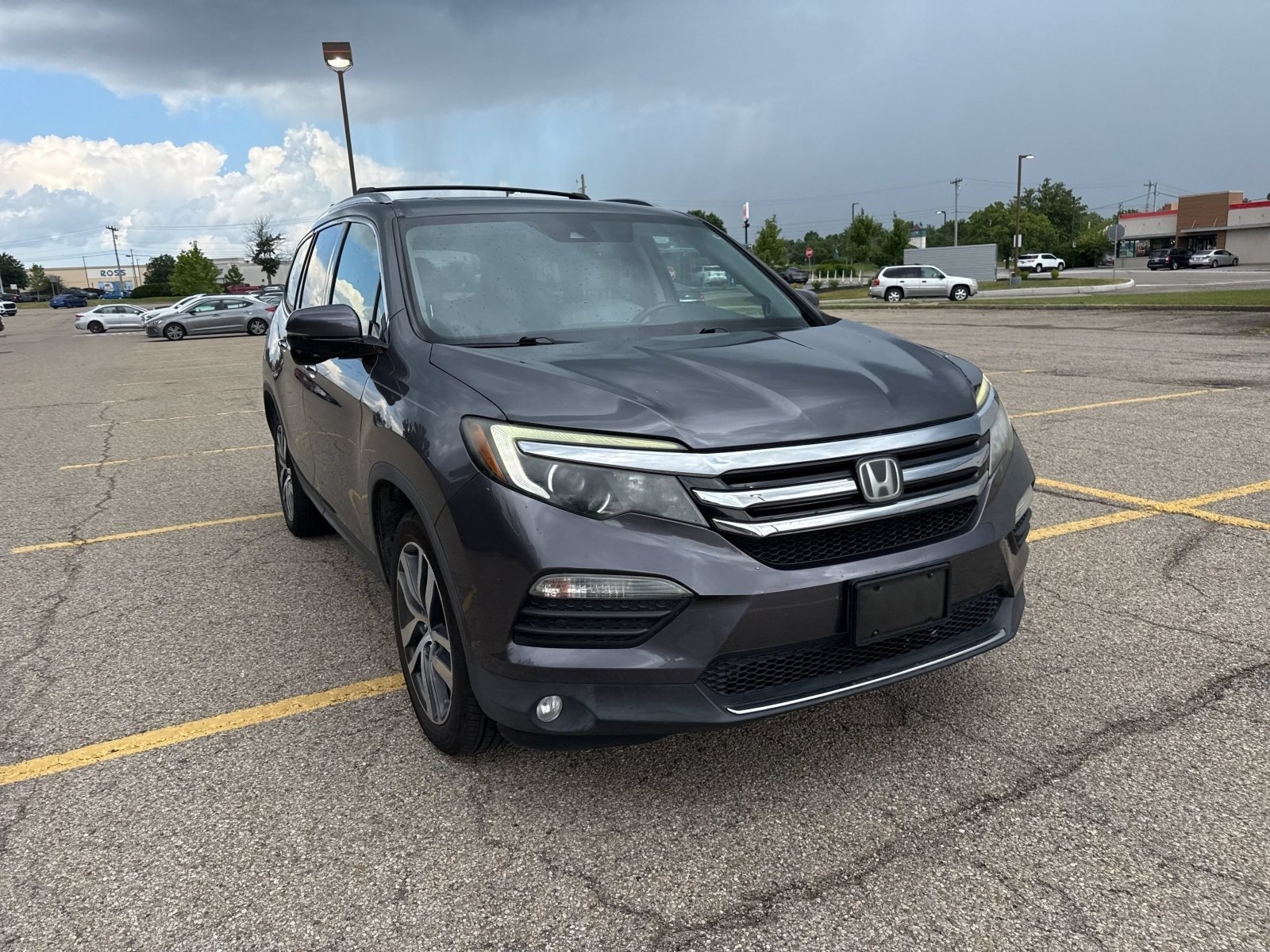 Used 2018 Modern Steel Metallic Honda Touring image 13