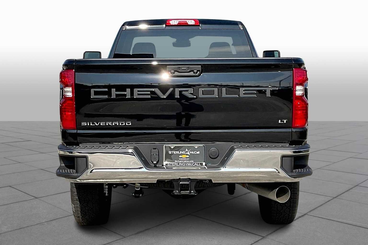 Used 2025 Black Chevrolet LT image 5