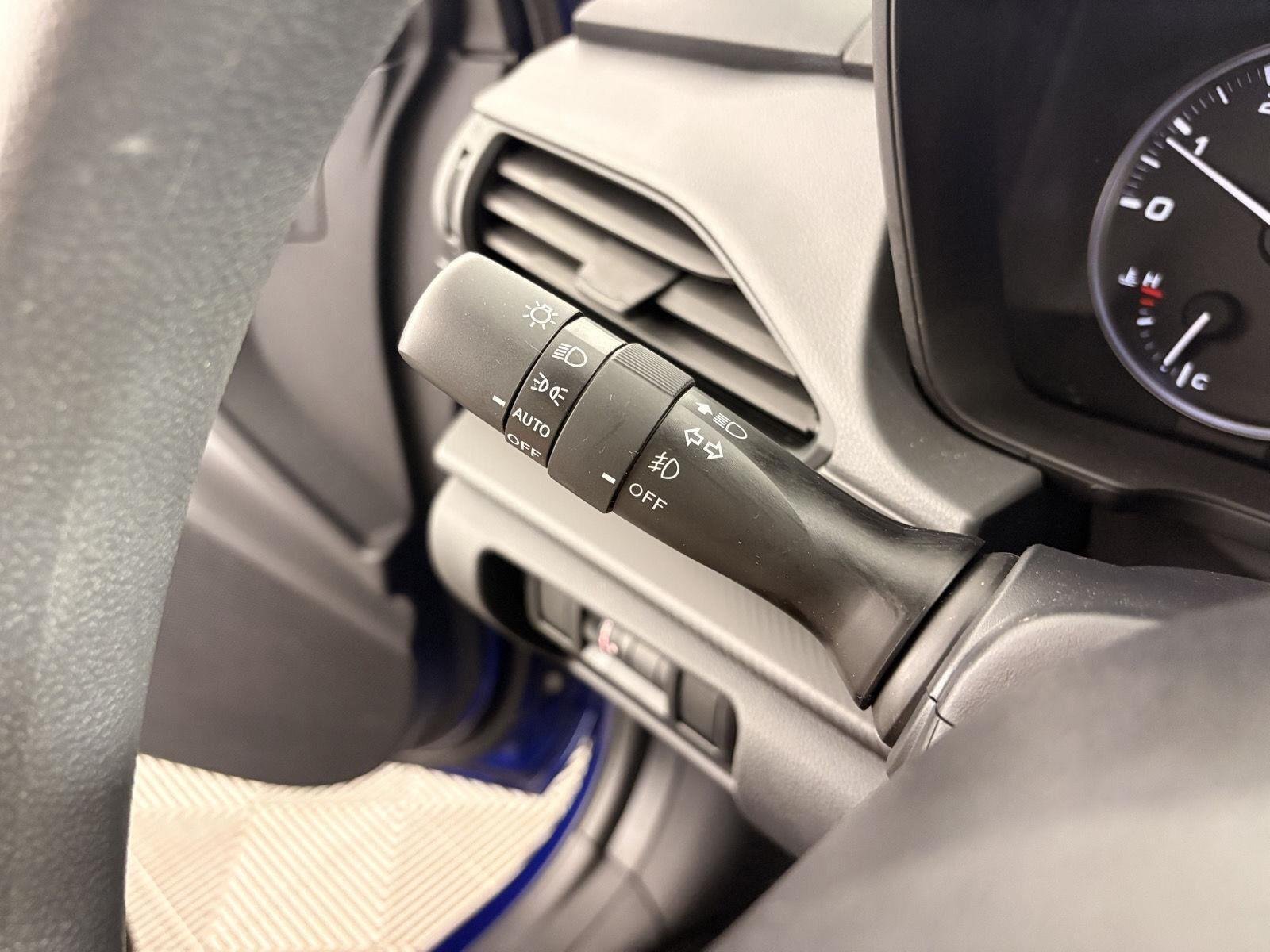 Used 2025 Sapphire Blue Pearl Subaru Premium image 30