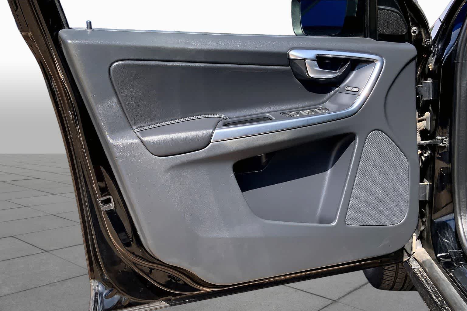 Used 2016 Black Stone Volvo T5 Drive-E Premier image 20
