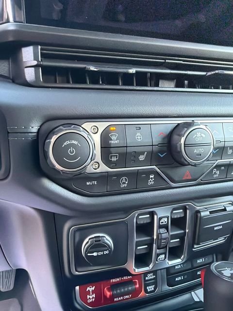 New 2026 Purple Jeep Rubicon X image 32