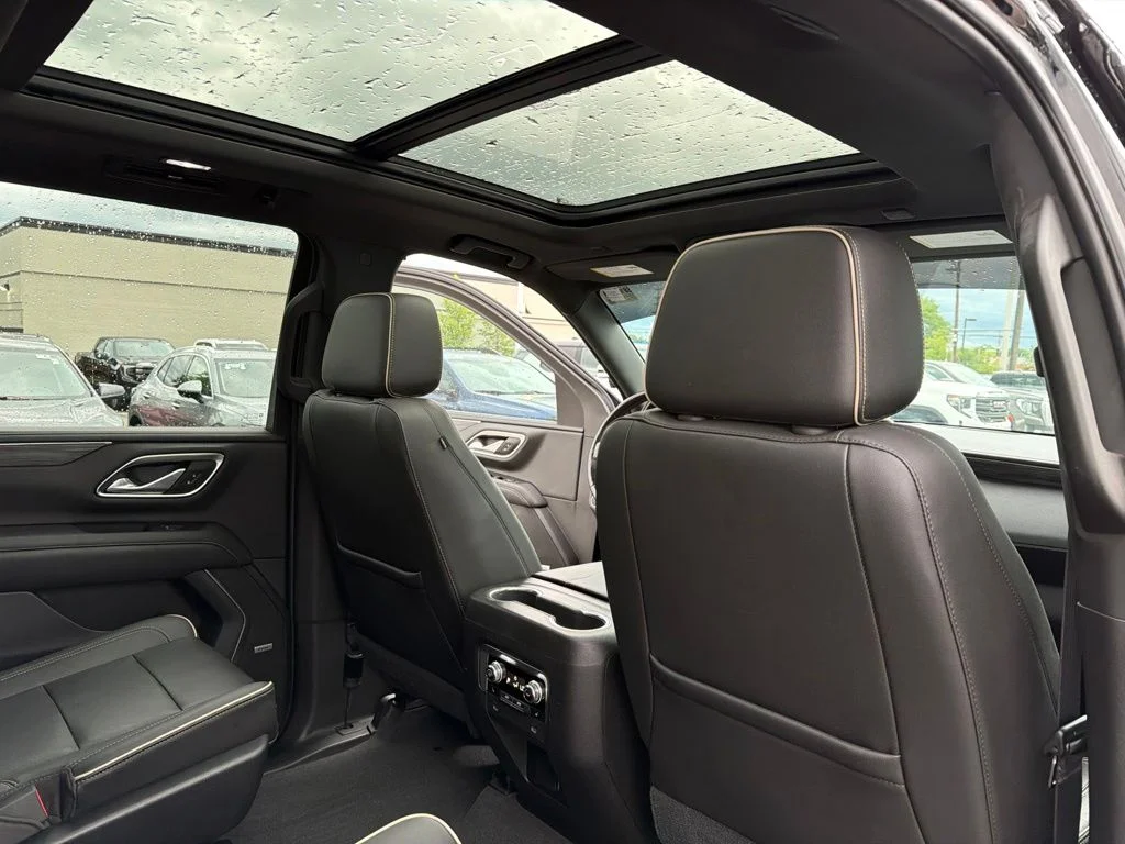 Used 2021 Black GMC SLT image 26