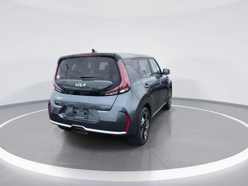 Used 2023 Gray Kia GT-Line image 8