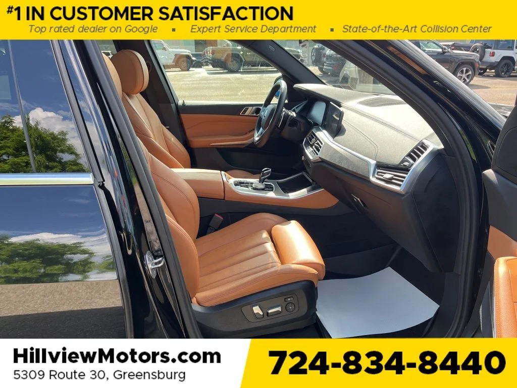 Certified Used 2022 Black Sapphire Metallic BMW xDrive40i image 31