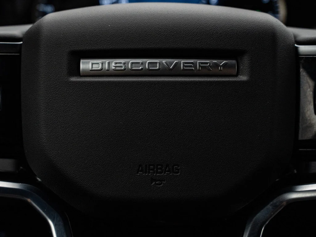 Used 2023 Fuji White Land Rover SE R-Dynamic image 31