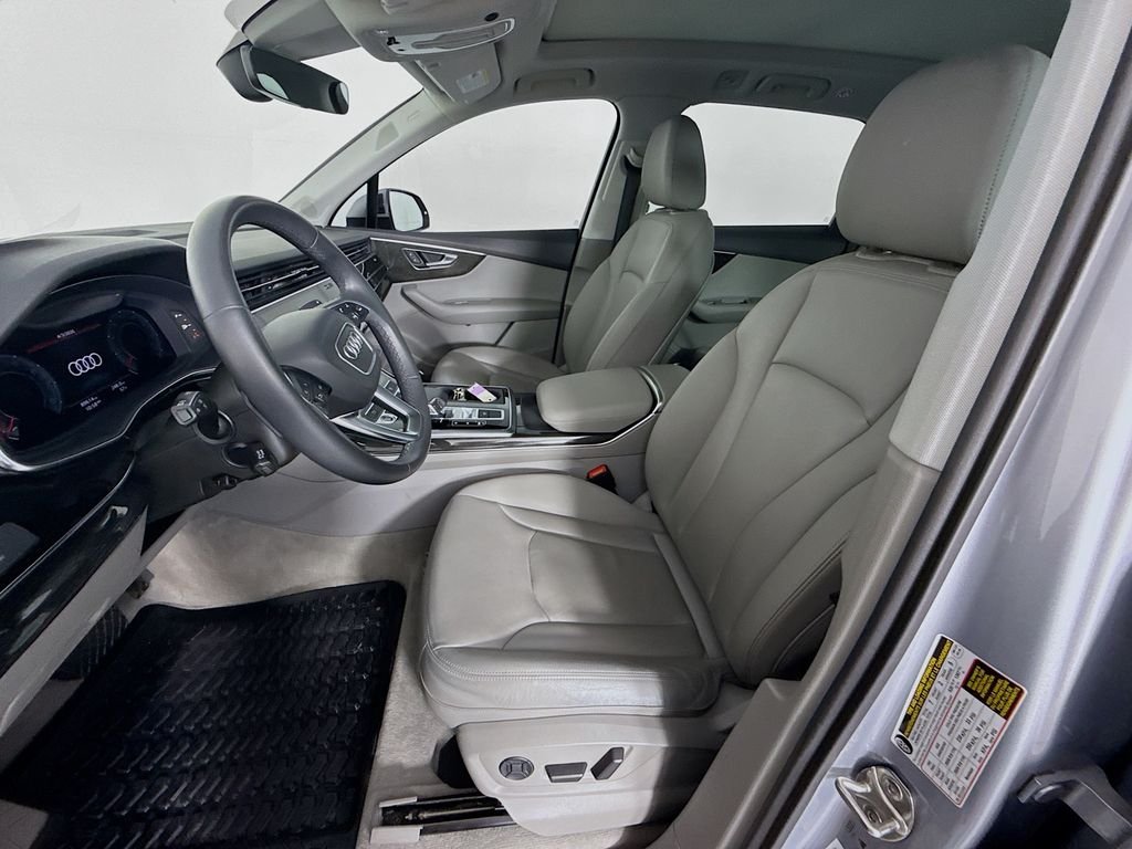 Used 2021  Audi 45 Premium Plus image 5