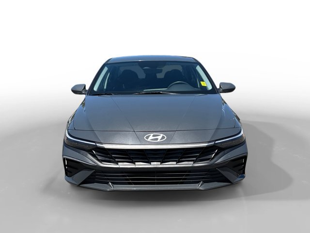 Used 2024 Gray Hyundai SEL image 8