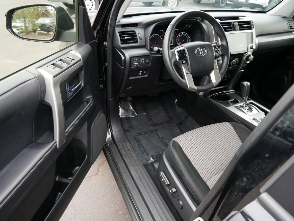 2024 Toyota 4Runner SR5 - Photo 11