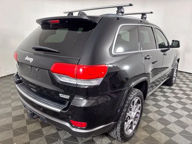 Certified Used 2018 Diamond Black Jeep Limited image 3