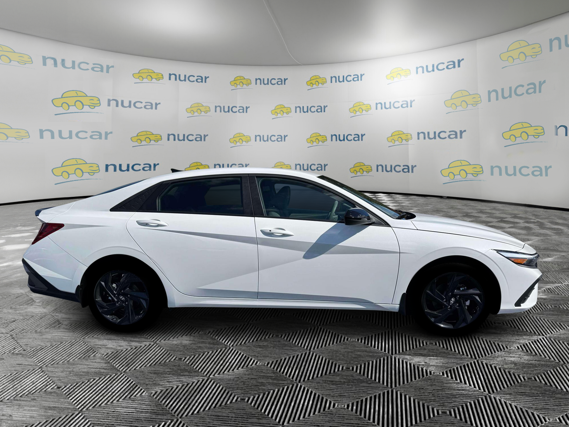 2026 Hyundai Elantra — photo 9
