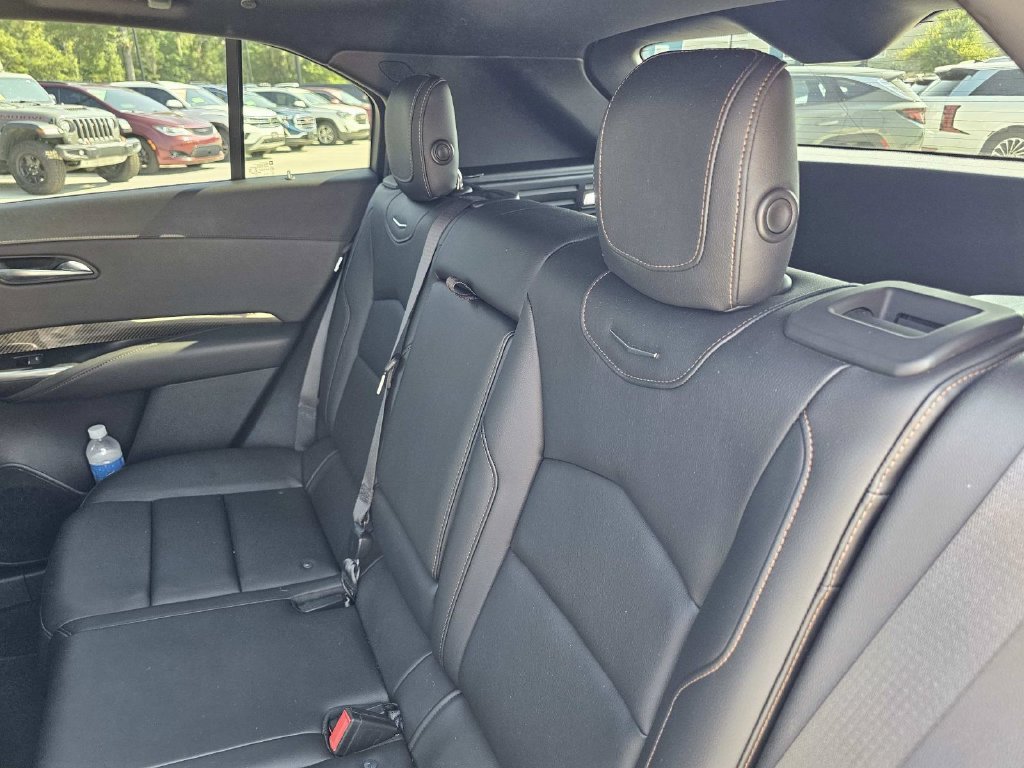 Used 2019 Silver Cadillac Sport image 37