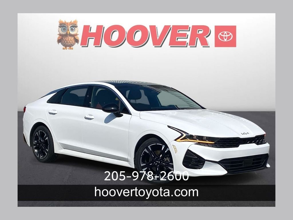 Used 2023 White Kia GT-Line image 1