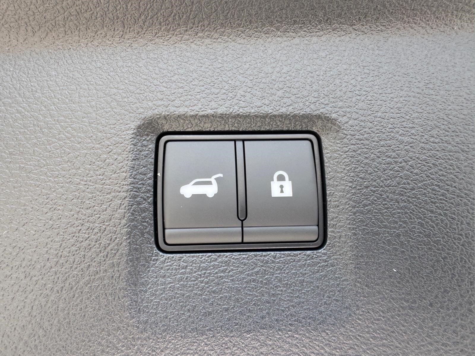 New 2027 Radiant White INFINITI Luxe AWD image 14