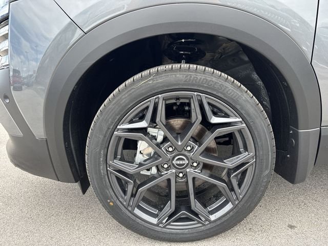 New 2026 Gun Metallic Nissan SR image 10