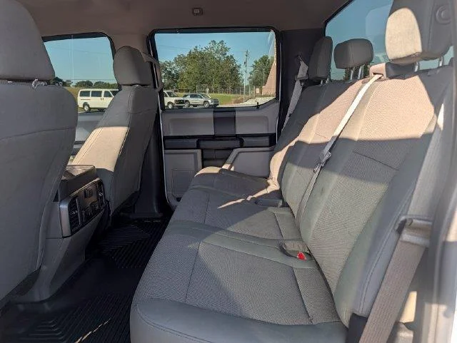 Used 2017 White Ford Lariat image 25
