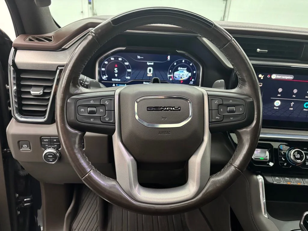 Used 2023 Silver GMC Denali image 19