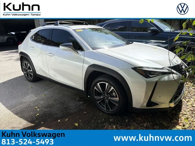2022 Lexus UX 200 200 FWD's photo