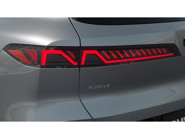 New 2027 Space Silver Metallic BMW 40 xDrive image 8