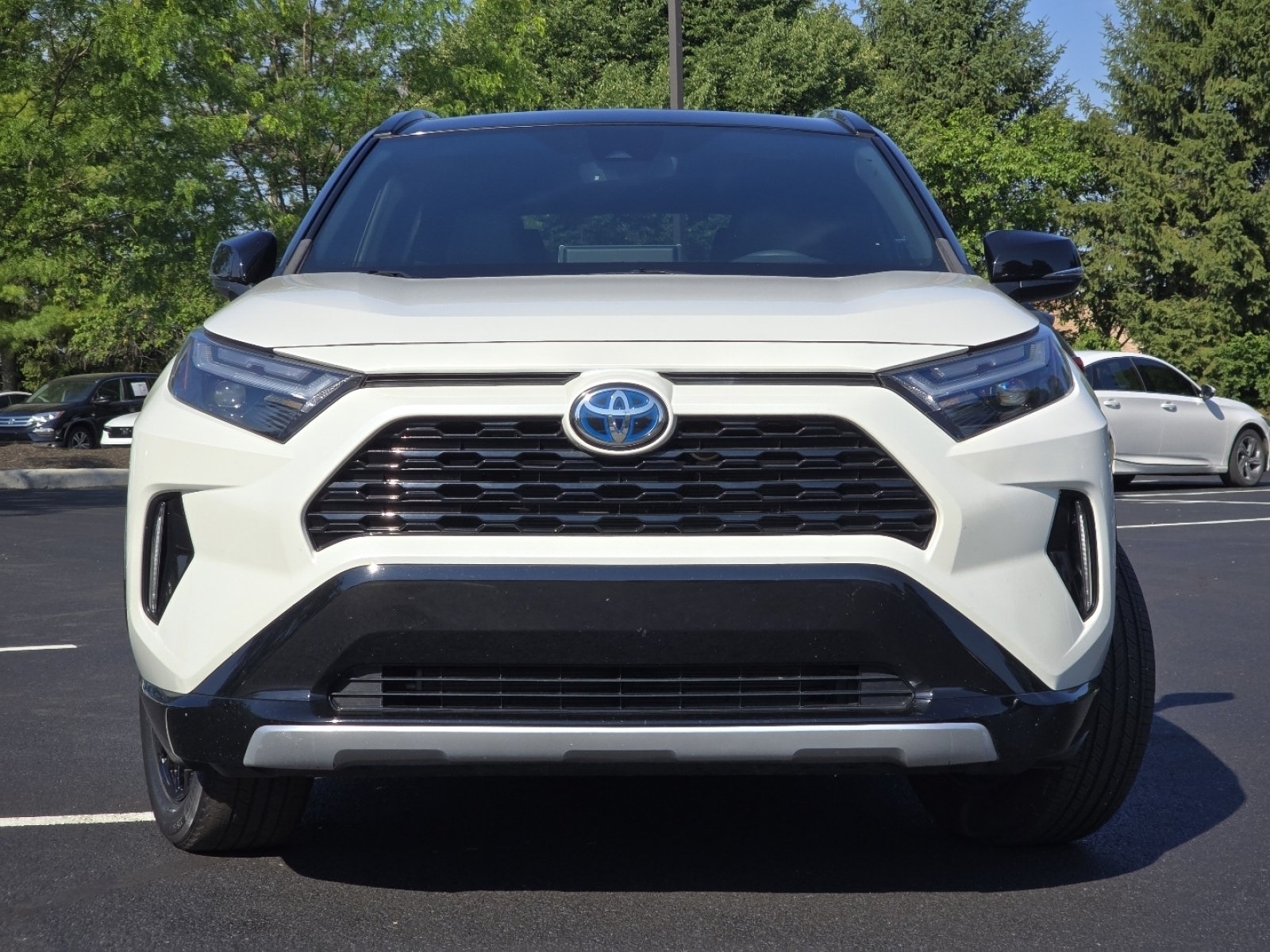 Used 2022 Midnight Black Metallic Toyota XSE image 13
