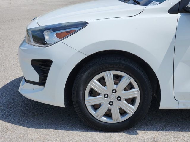 Used 2021 White Kia LX image 9