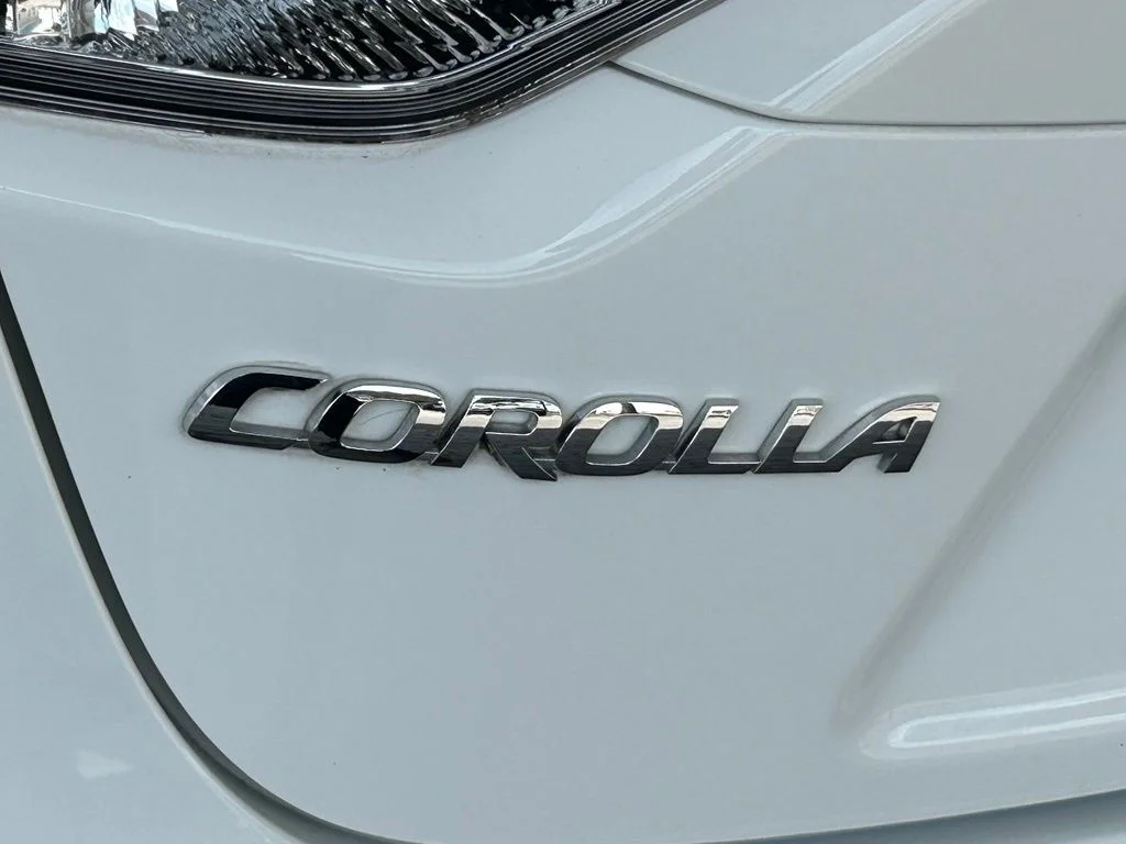 Certified Used 2022 White Toyota LE image 21