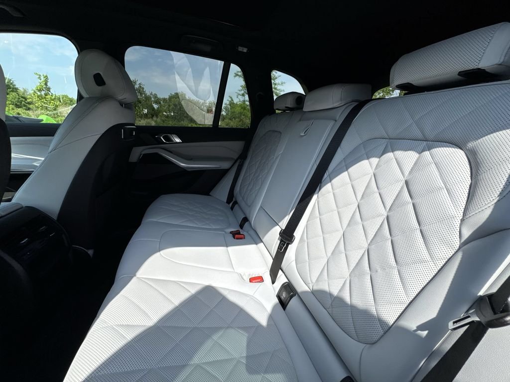 New 2026 Brooklyn Grey Metallic BMW xDrive40i image 25