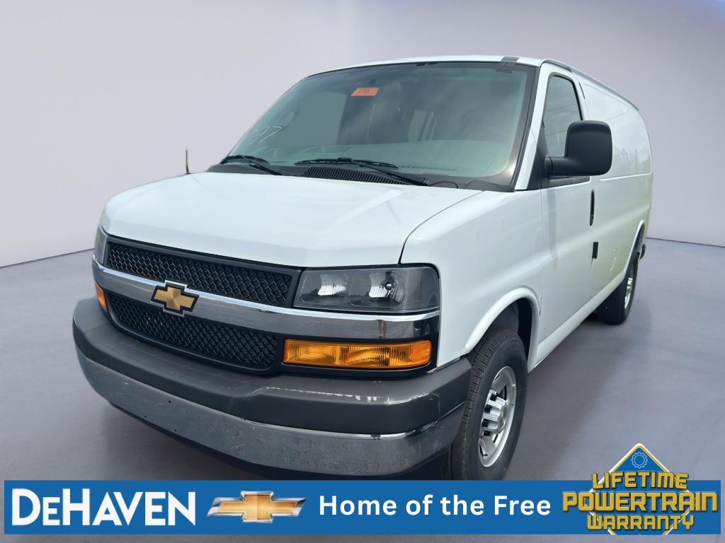 2026 Chevrolet Express 2500 Work Van HD's photo