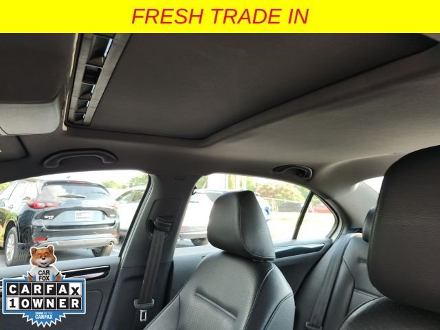 Used 2018 White Volkswagen 1.8T SE Sport image 12