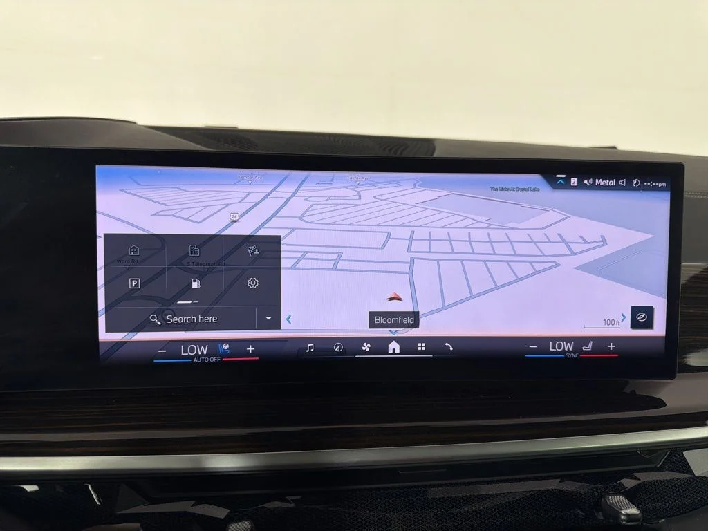 Used 2024 Black Sapphire Metallic BMW xDrive40i image 22