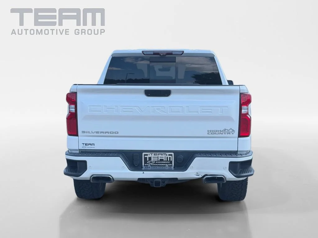 Used 2021 IRIDESCENT PEARL TRICOAT Chevrolet High Country image 6