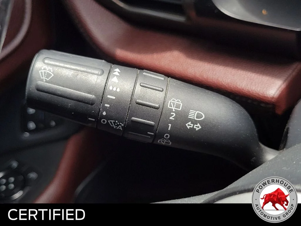 Used 2022 Silver Ford Limited image 33