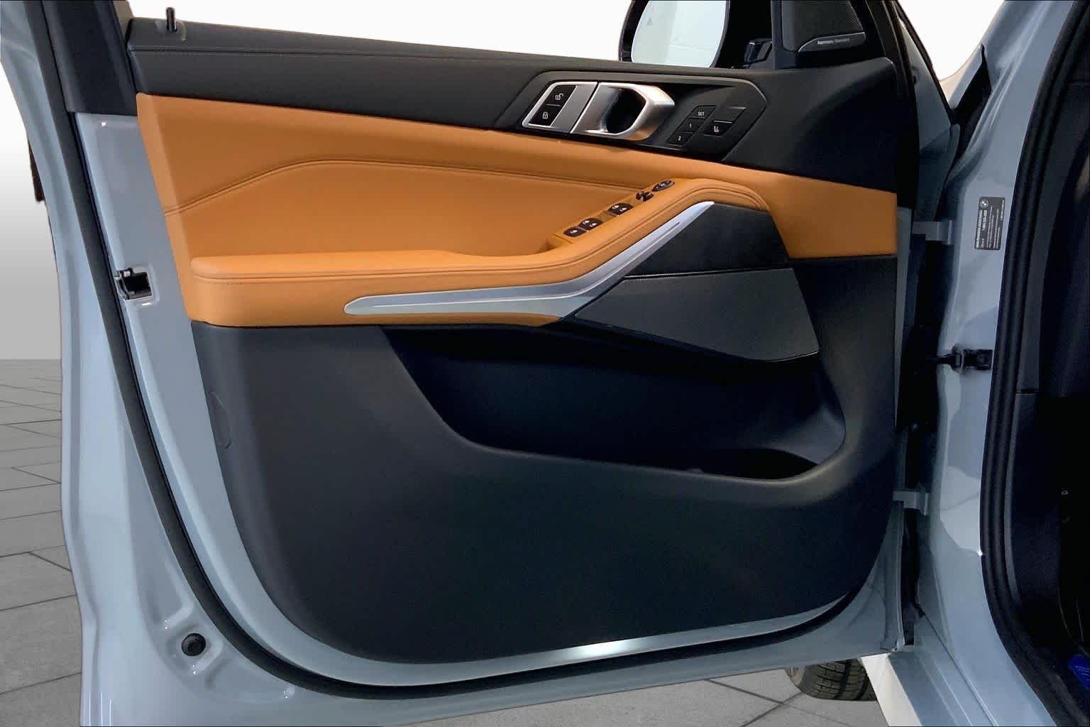 New 2026 Brooklyn Grey Metallic BMW xDrive40i image 10