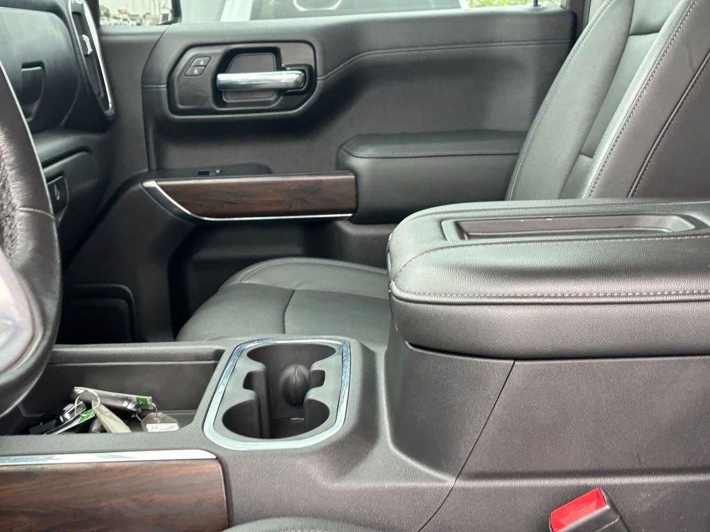 Used 2020 White GMC SLT image 12