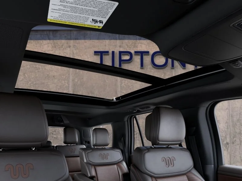 New 2027 Star White Metallic Tri-Coat Ford King Ranch® image 22