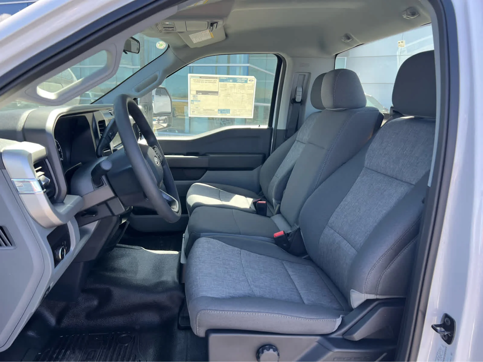 New 2026 Oxford White Ford F-550® XL image 21