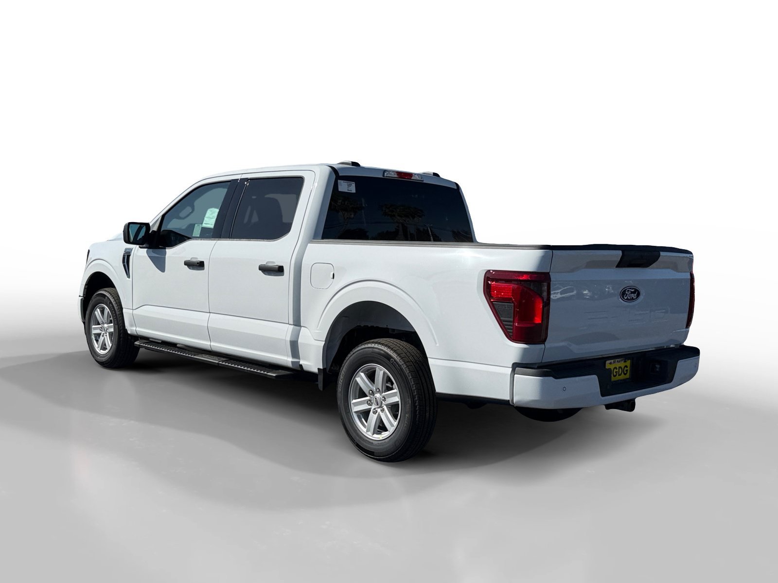 New 2026 Oxford White Ford XLT image 3
