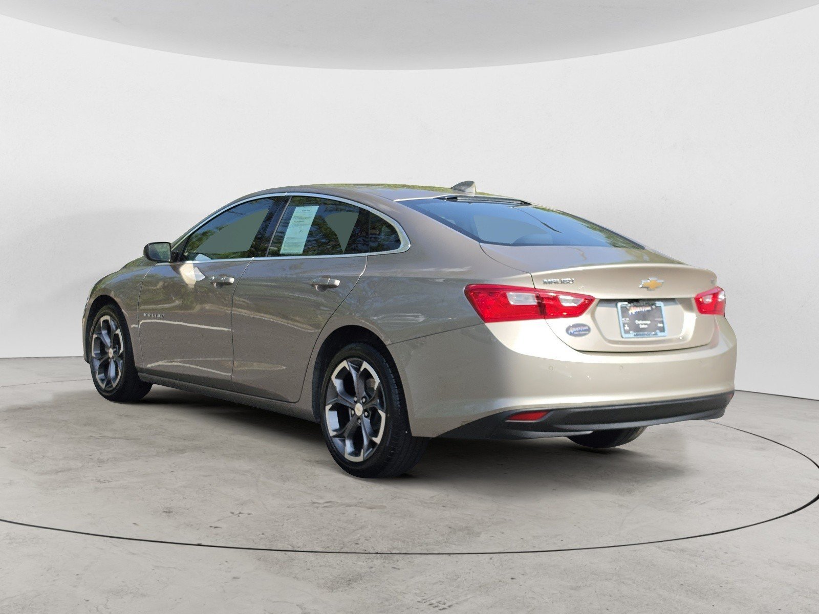 Used 2024 Mineral Gray Metallic Chevrolet LT image 5