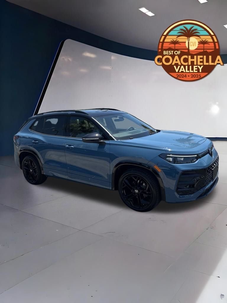 2026 Volkswagen Tiguan 2.0T SE R-Line Black's photo