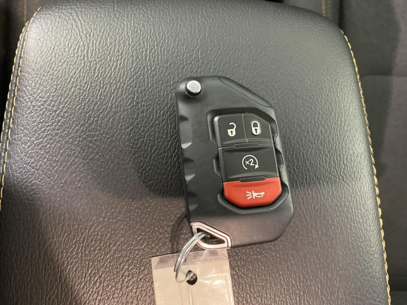 Used 2026 Bright White Jeep Sahara image 5