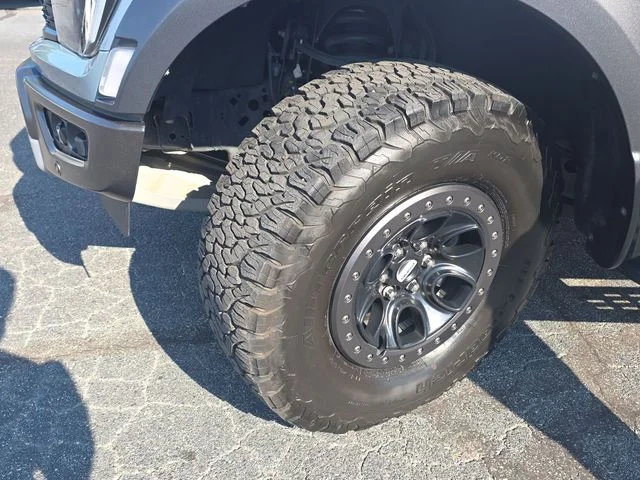 Used 2023 Gray Ford Raptor image 34