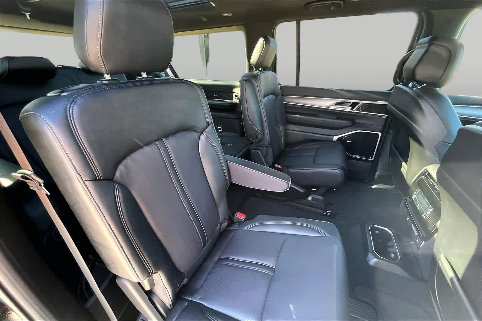 2026 Jeep Grand Wagoneer L Limited Altitude - Photo 23