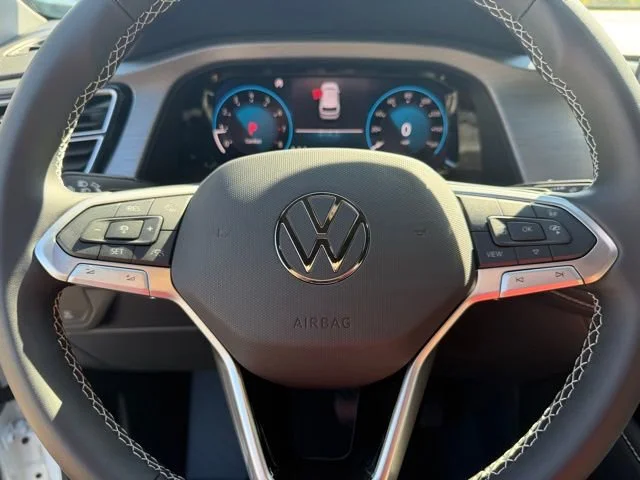 2026 Volkswagen Atlas Cross Sport SE w/Tech - Photo 17