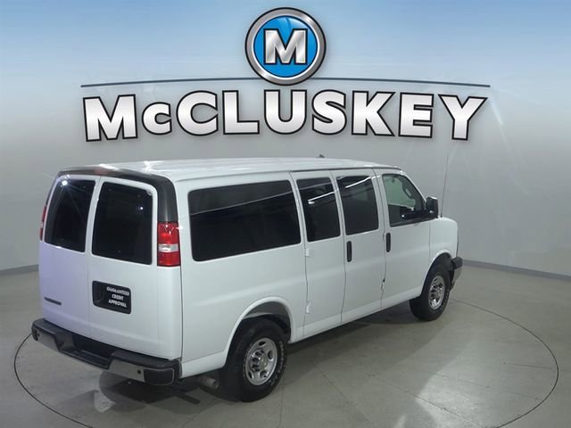 2025 Chevrolet Express Passenger LT - Photo 29
