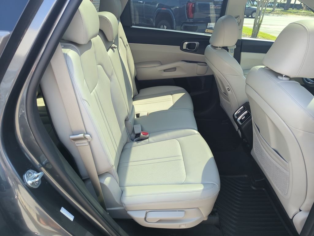 Used 2021 Gray Kia S image 32